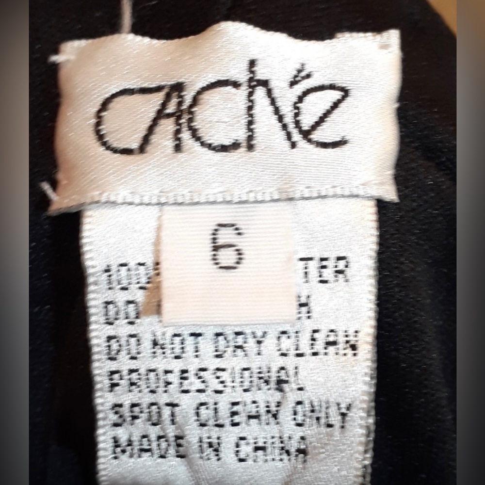 Cache Gown: Size 6 - Picture 5 of 10